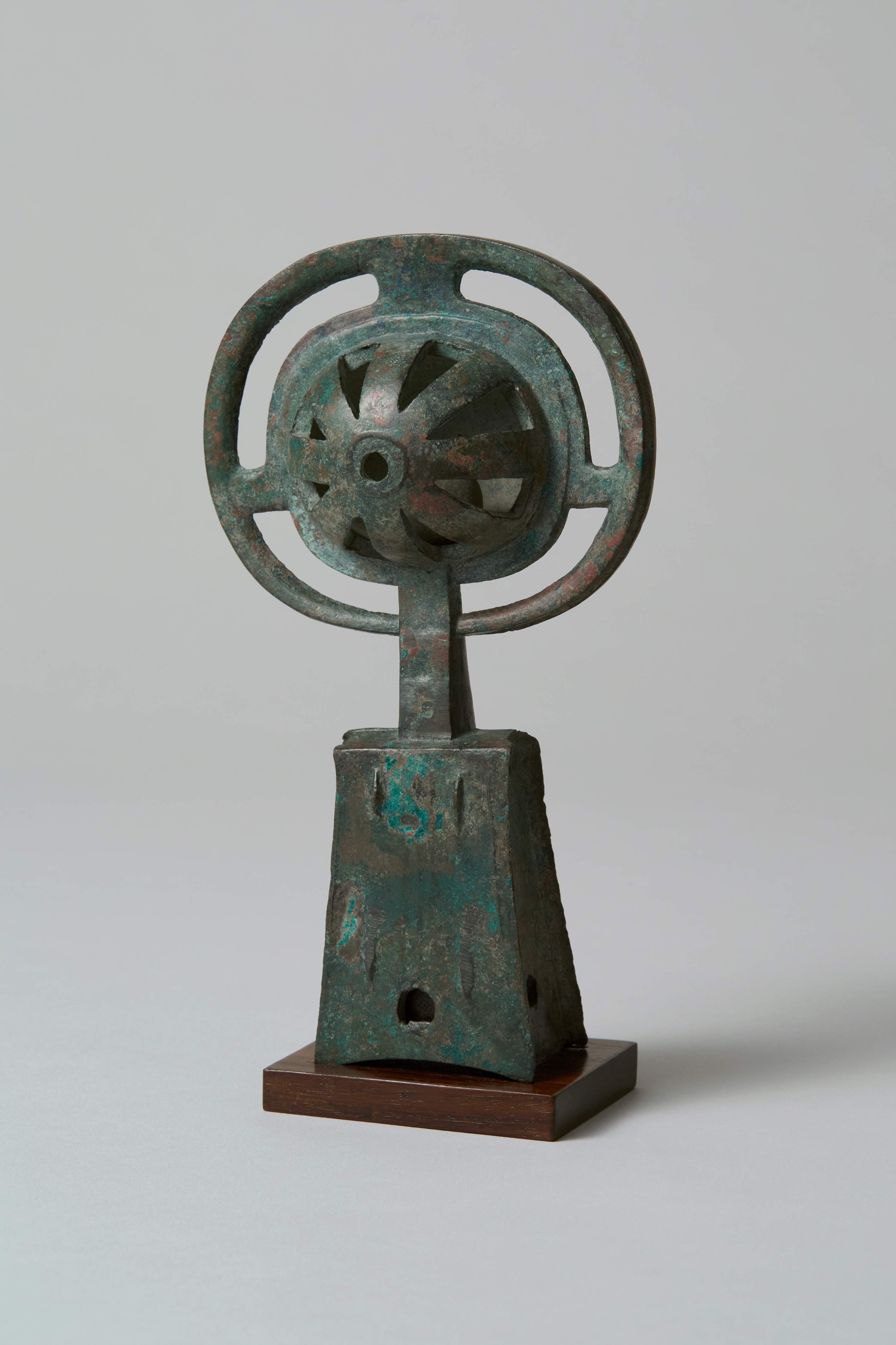 青手九谷焼　山水楼閣文瓢箪徳利　一輪差し　高さ28.5cm位 青手九谷焼 山水楼閣文瓢箪徳利 一輪差し 高さ28.5cm位