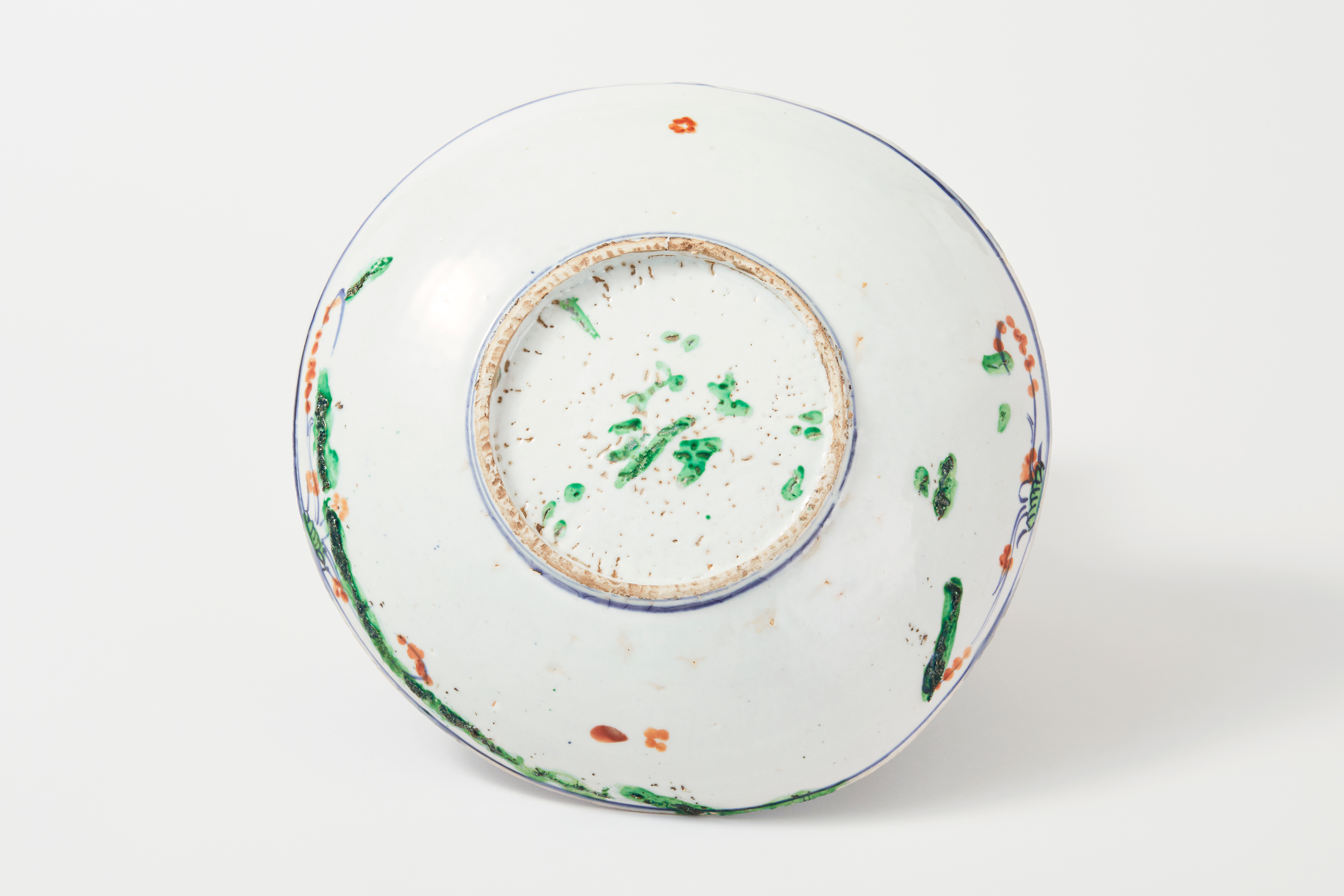 五彩人物文盤（天啓赤絵）