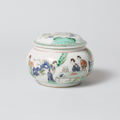 五彩楼閣人物文有蓋壺　　　　　　　