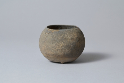 灰陶印文壺